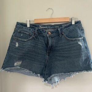 Natural Reflections Denim Shorts Size 14